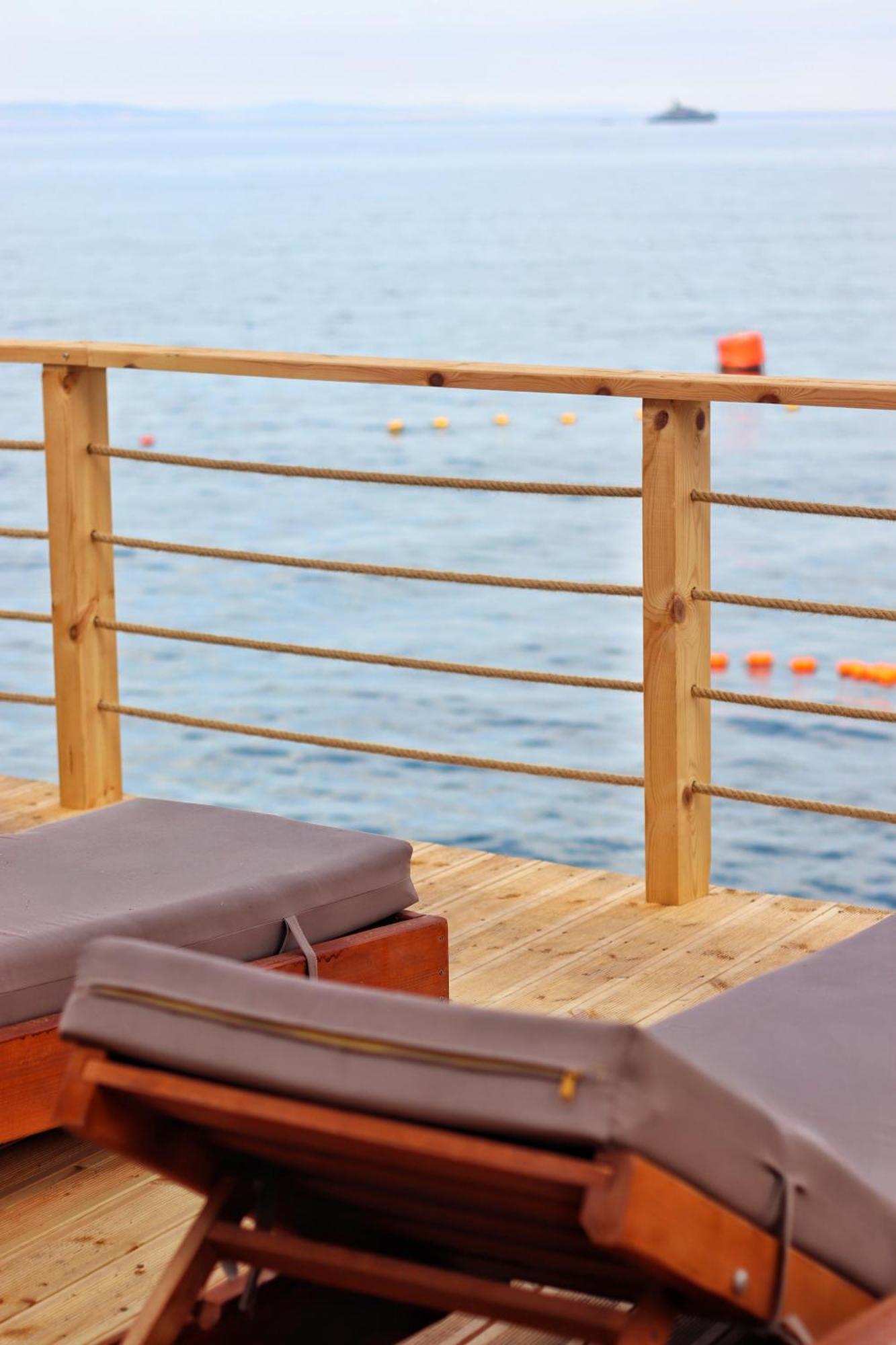 סרנדה Golden Beach Suites מראה חיצוני תמונה