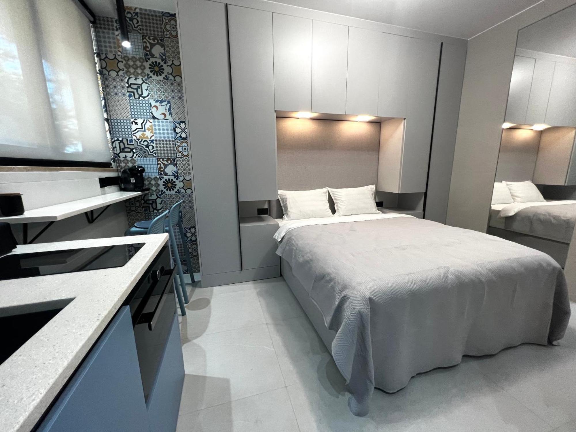 סרנדה Golden Beach Suites מראה חיצוני תמונה